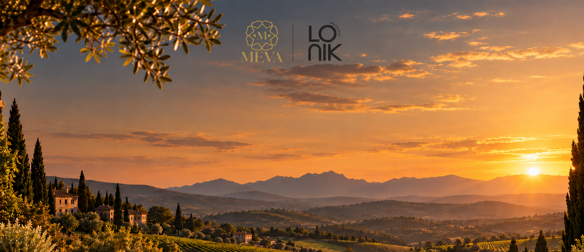 MEVA y LONIK de Garrido Wines sobre un viñedo mediterráneo al atardecer.
